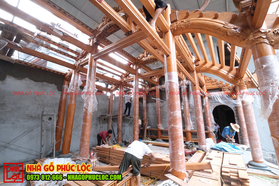 Hệ thống cột nhà gỗ cổ truyền