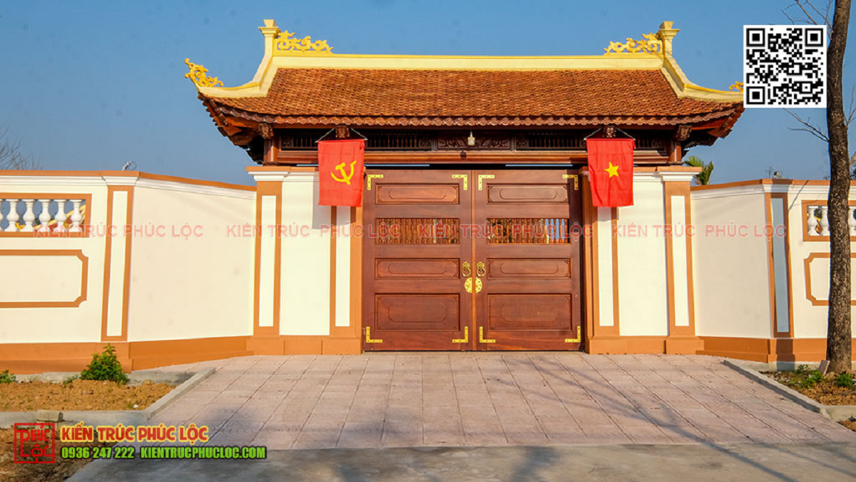 Bố trí cổng nhà thờ hài hoà với kiến trúc tổng thể